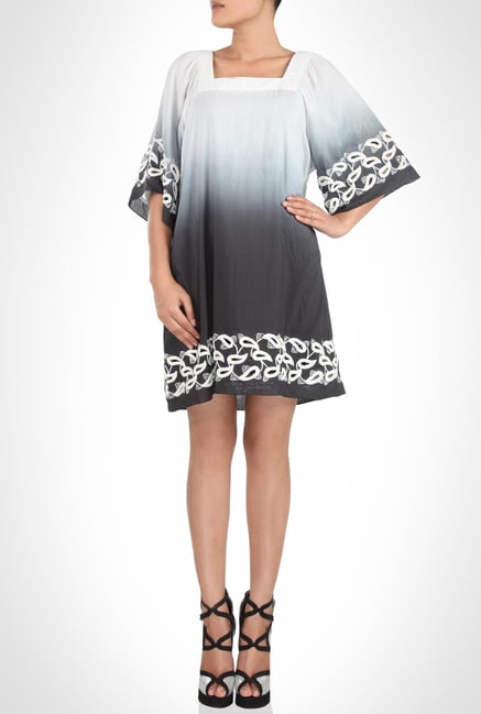 Pankaj & Nidhi Designer Wear Grey Dress by Kimaya Pankaj & Nidhi Designer Wear Grey Dress by Kimaya