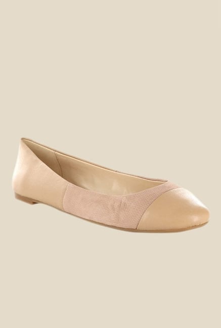 Nine West Nude Flat Ballets Nine West Nude Flat Ballets