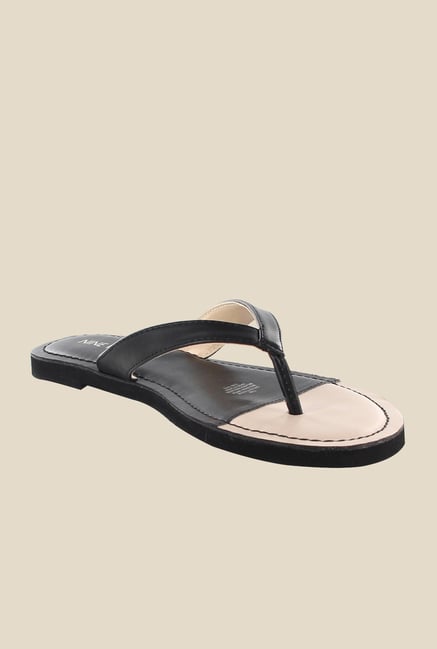 Nine West Black Thong Sandals Nine West Black Thong Sandals