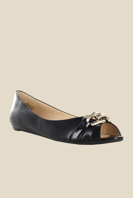 Nine West Black Peeptoe Shoes Nine West Black Peeptoe Shoes