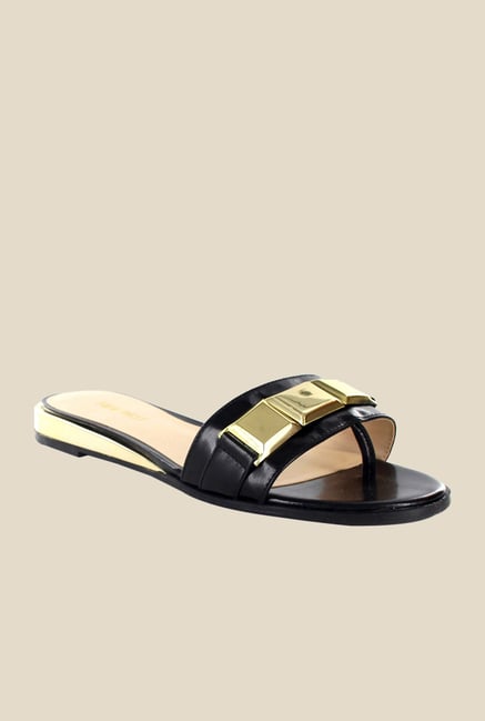 Nine West Black & Gold Casual Sandals Nine West Black & Gold Casual Sandals