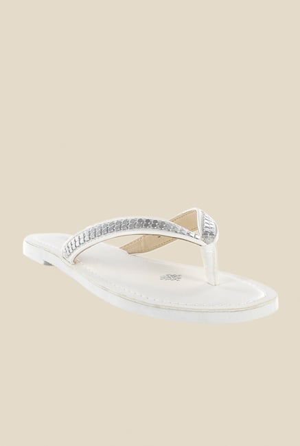 Nine West White & Silver Thong Sandals Nine West White & Silver Thong Sandals