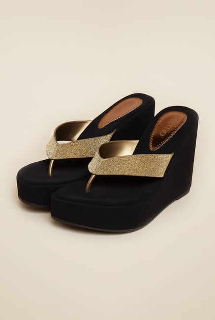 Metro Antique Gold Platform Thong Sandals Metro Antique Gold Platform Thong Sandals