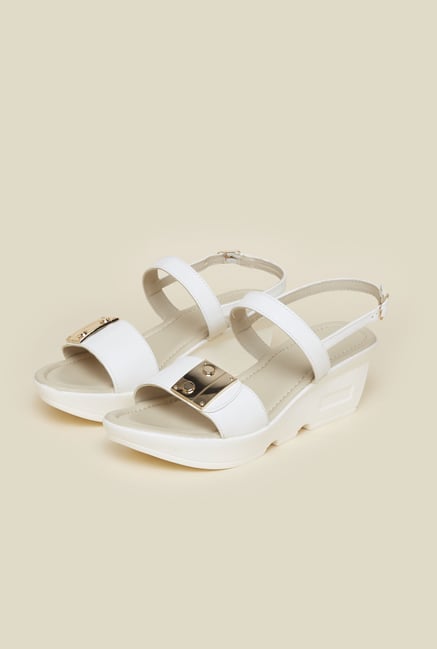 Metro White Back Strap Wedges Metro White Back Strap Wedges