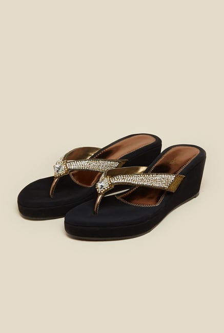 Mochi Antique Gold Thong Wedge Sandal Mochi Antique Gold Thong Wedge Sandal