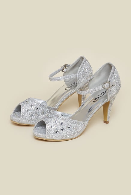 Princess by Metro Silver Ankle Strap Stilettos Princess by Metro Silver Ankle Strap Stilettos