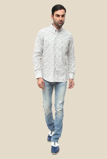 FCUK White Slim Fit Printed Shirt FCUK White Slim Fit Printed Shirt