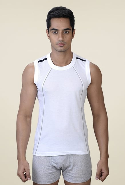 Park Avenue White Solid Vest Park Avenue White Solid Vest