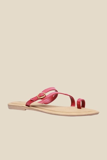 Bata New Pink Toe Ring Sandals Bata New Pink Toe Ring Sandals