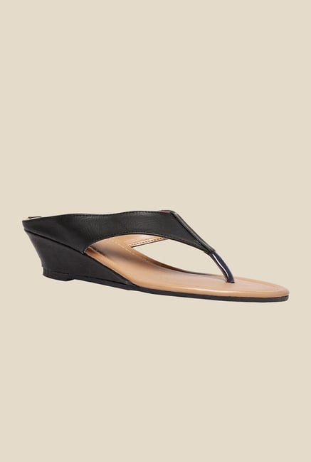 Bata Ellan Black Thong Sandals Bata Ellan Black Thong Sandals