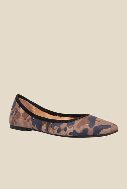 Bata Rob Brown Flat Ballets Bata Rob Brown Flat Ballets