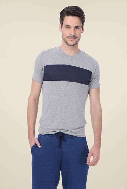 Basics Grey Solid Viscose T-shirt Basics Grey Solid Viscose T-shirt
