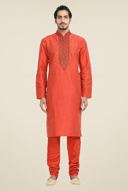 Manyavar Classic Red Textured Kurta & Churidar Manyavar Classic Red Textured Kurta & Churidar