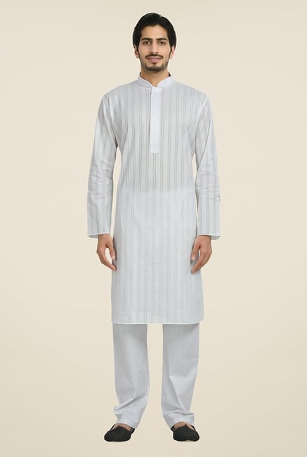 Manyavar White Kurta & Pyjama Manyavar White Kurta & Pyjama