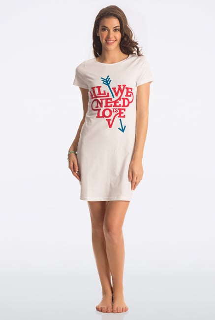 PrettySecrets Snow White Graphic Print Sleepshirt PrettySecrets Snow White Graphic Print Sleepshirt