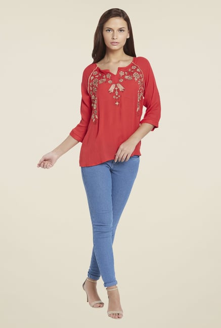 Globus Coral Embroidered Top Globus Coral Embroidered Top