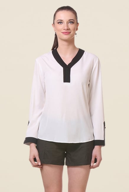 Kaaryah White Solid Top Kaaryah White Solid Top