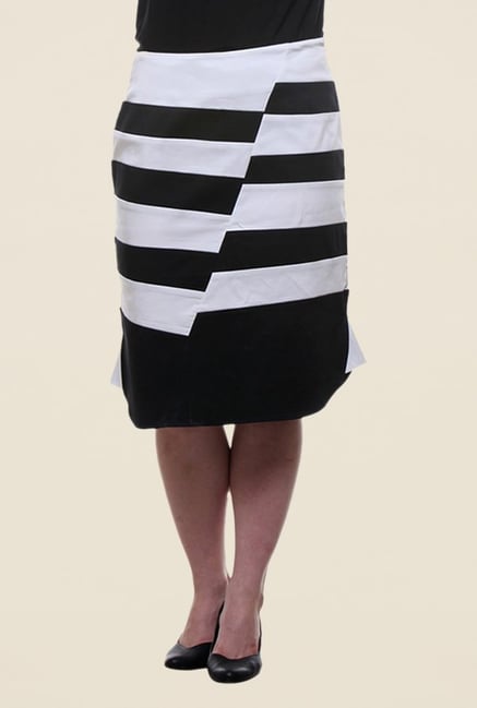 Kaaryah Black & White Striped Pencil Skirt Kaaryah Black & White Striped Pencil Skirt