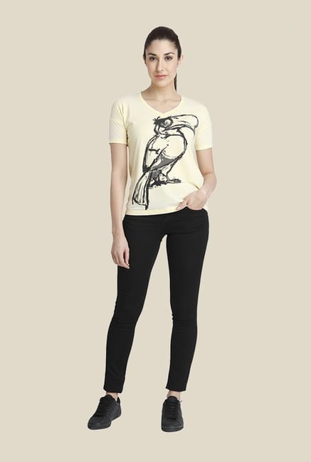 Vero Moda Yellow Printed T Shirt Vero Moda Yellow Printed T Shirt