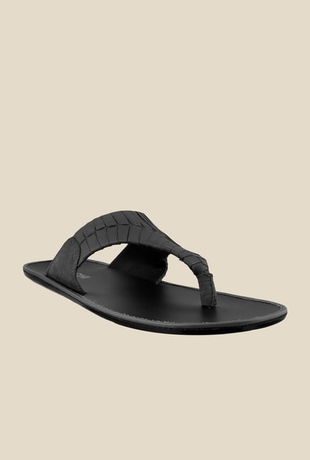 Mochi Black Thong Sandals Mochi Black Thong Sandals