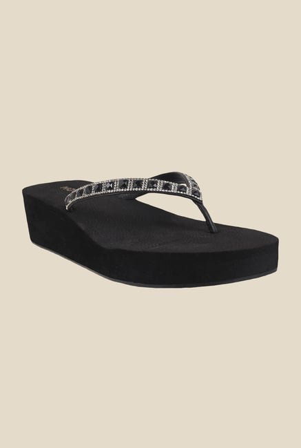Mochi Black & Silver Thong Sandals Mochi Black & Silver Thong Sandals