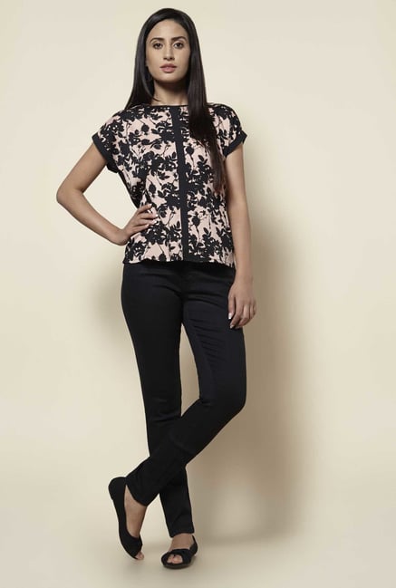 Zudio Blush Pink & Black Floral Print T Shirt Zudio Blush Pink & Black Floral Print T Shirt
