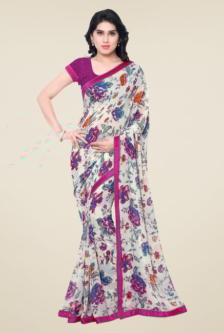 Triveni Off White Floral Faux Georgette Saree Triveni Off White Floral Faux Georgette Saree