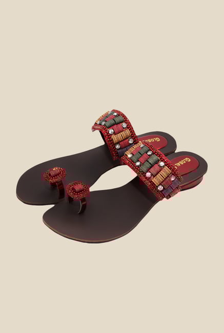 Global Step Maroon & Golden Toe Ring Sandals Global Step Maroon & Golden Toe Ring Sandals