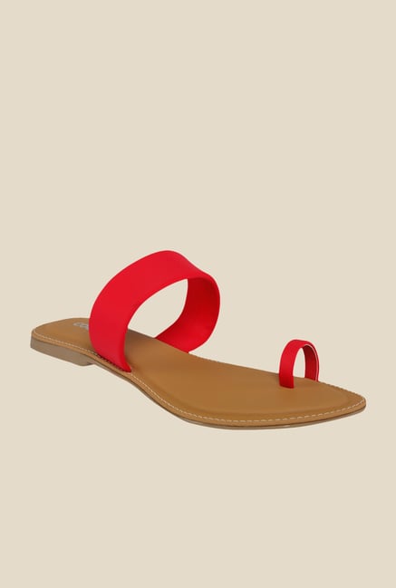 Cocoon Red Toe Ring Sandals Cocoon Red Toe Ring Sandals