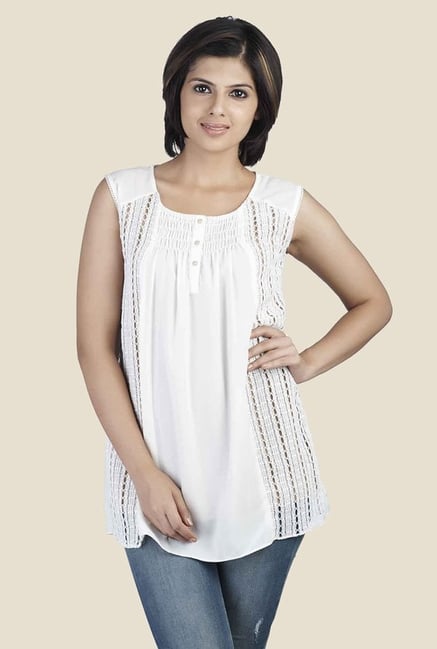 Soie Off White Solid Sleeveless Top Soie Off White Solid Sleeveless Top