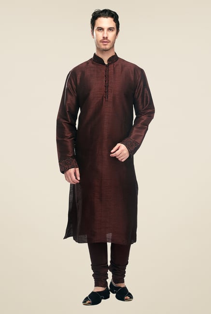 Manyavar Maroon Textured Kurta & Chudidar Set Manyavar Maroon Textured Kurta & Chudidar Set
