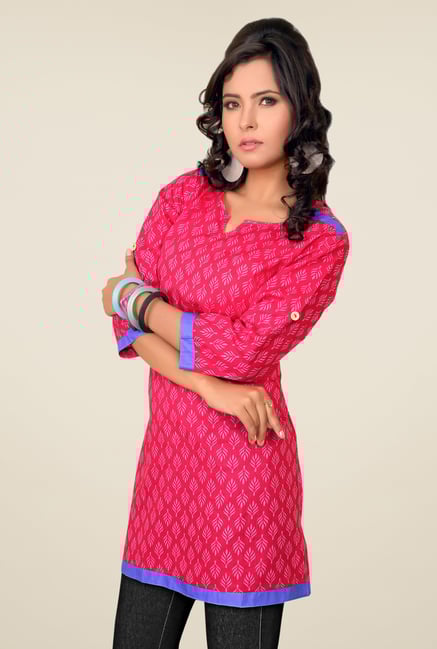 Triveni Pink Printed Round Neck Kurti Triveni Pink Printed Round Neck Kurti
