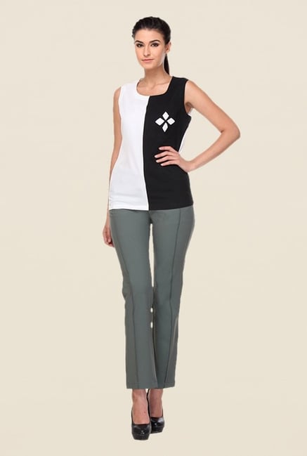 Kaaryah White Solid Top Kaaryah White Solid Top