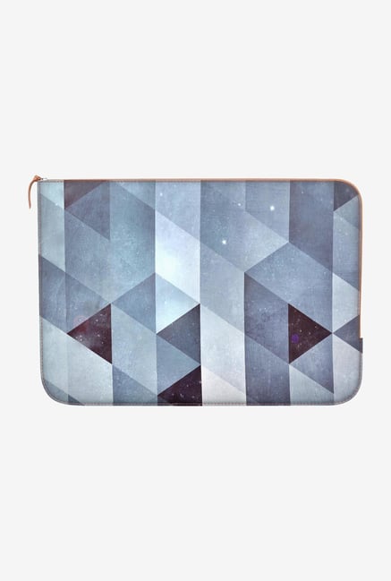 DailyObjects Snww Macbook Pro 15" Zippered Sleeve DailyObjects Snww Macbook Pro 15" Zippered Sleeve