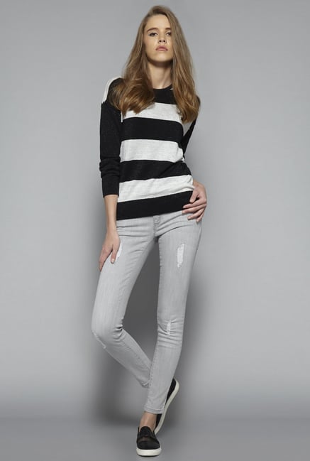 Nuon by Westside Black Striped Sweater Nuon by Westside Black Striped Sweater