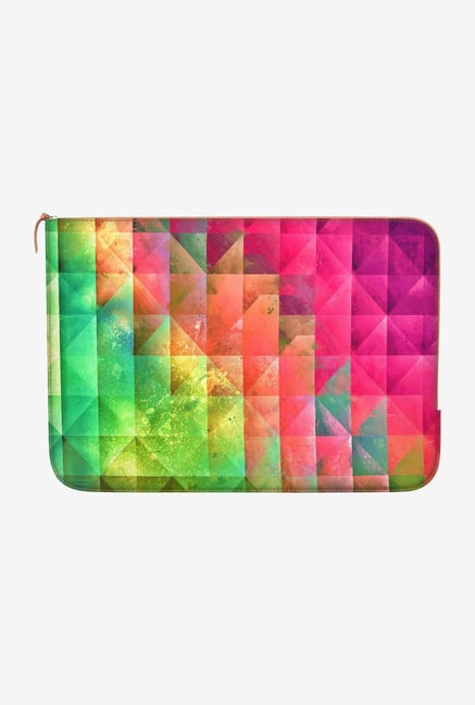 DailyObjects Ryynbww Lyxx Macbook Pro 15" Zippered Sleeve DailyObjects Ryynbww Lyxx Macbook Pro 15" Zippered Sleeve