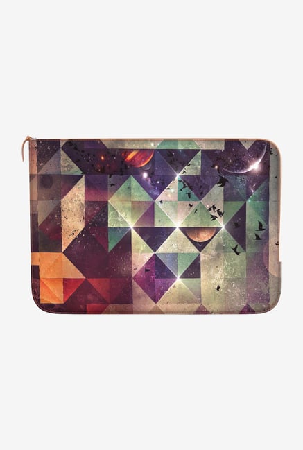 DailyObjects Rhyyt Lyyyt Macbook Pro 15" Zippered Sleeve DailyObjects Rhyyt Lyyyt Macbook Pro 15" Zippered Sleeve