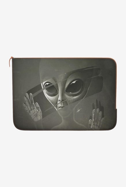 DailyObjects Alien Macbook Pro 15" Zippered Sleeve DailyObjects Alien Macbook Pro 15" Zippered Sleeve