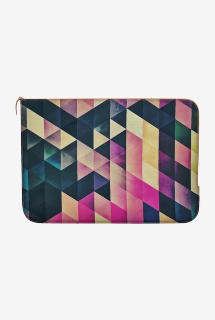 DailyObjects Dynt Cyre Macbook Pro 15" Zippered Sleeve DailyObjects Dynt Cyre Macbook Pro 15" Zippered Sleeve