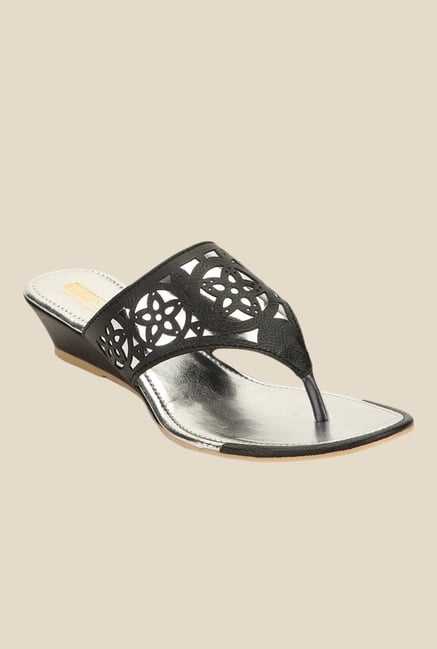 Yepme Black Wedge Heeled Thong Sandals Yepme Black Wedge Heeled Thong Sandals