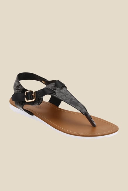 Yepme Black T-Strap Sandals Yepme Black T-Strap Sandals