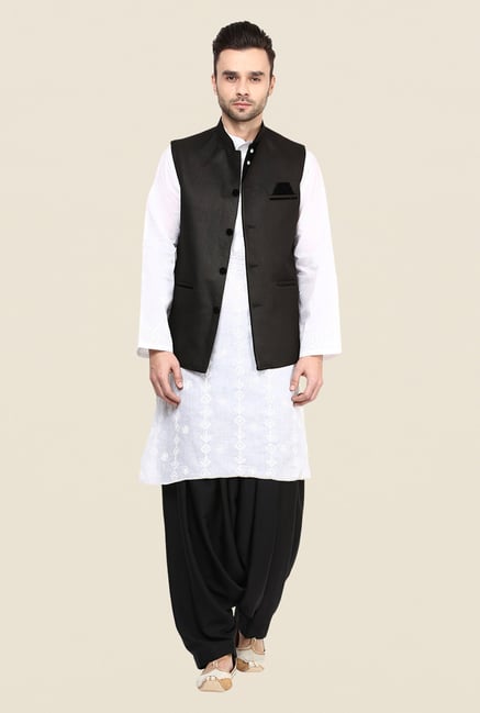 Yepme Black Ronn Solid Nehru Jacket Yepme Black Ronn Solid Nehru Jacket