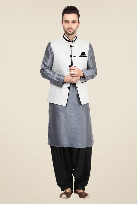 Yepme Off White Bret Solid Nehru Jacket Yepme Off White Bret Solid Nehru Jacket
