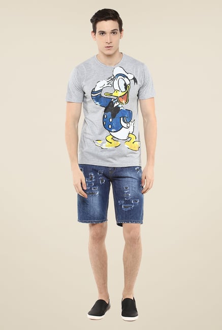 Yepme Disney Donald Salute Grey Graphic Print T Shirt Yepme Disney Donald Salute Grey Graphic Print T Shirt