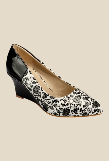 Yepme Black & White Wedge Heeled Pumps Yepme Black & White Wedge Heeled Pumps
