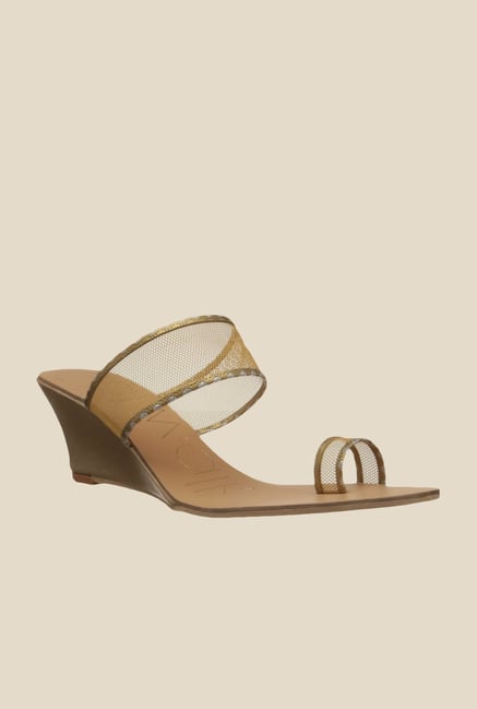 Catwalk Golden Toe Ring Wedges Catwalk Golden Toe Ring Wedges