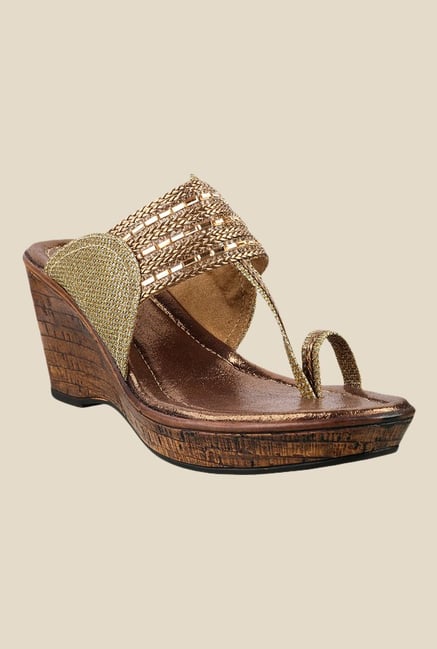 Metro Antique Gold Toe Ring Wedges Metro Antique Gold Toe Ring Wedges