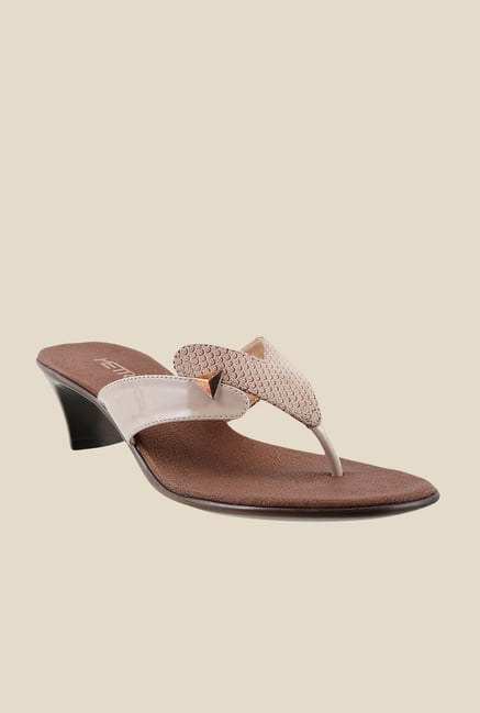 Metro Beige Thong Sandals Metro Beige Thong Sandals
