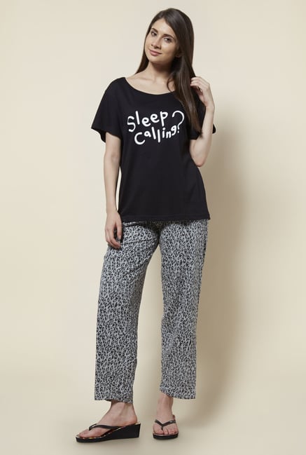 Zudio Grey Comfort Fit Pyjama Set Zudio Grey Comfort Fit Pyjama Set