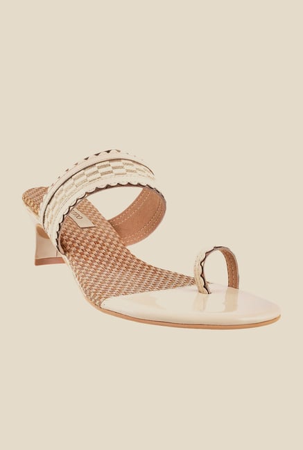 Metro Beige & Golden Toe Ring Sandals Metro Beige & Golden Toe Ring Sandals